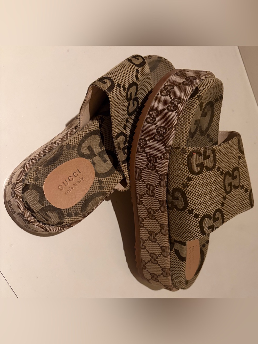 Gucci Brown Monogram Canvas Slide Sandals. Please check pictures for details - Picture 3 of 15